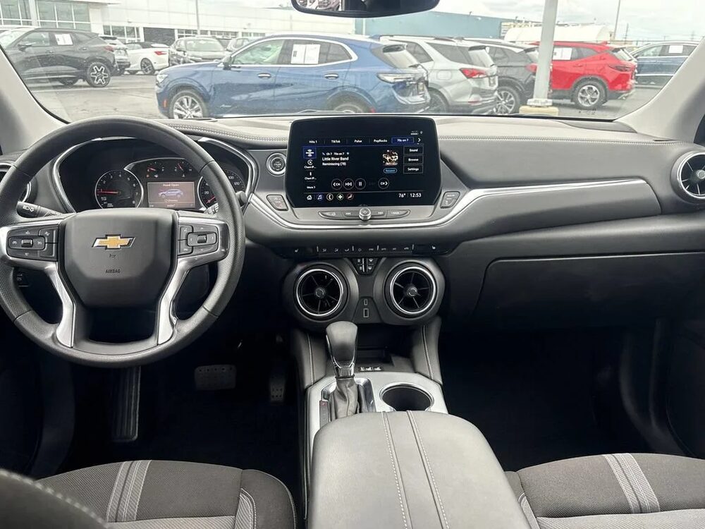 Photo 19