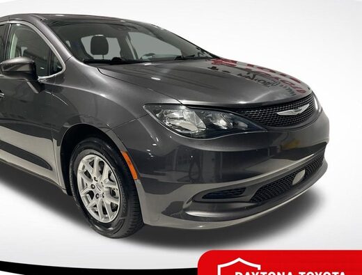 2023 Chrysler Voyager