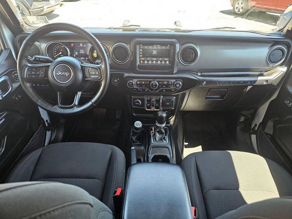 Photo 18
