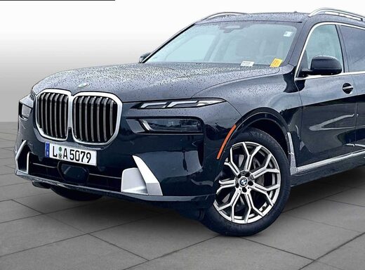 2023 BMW X7