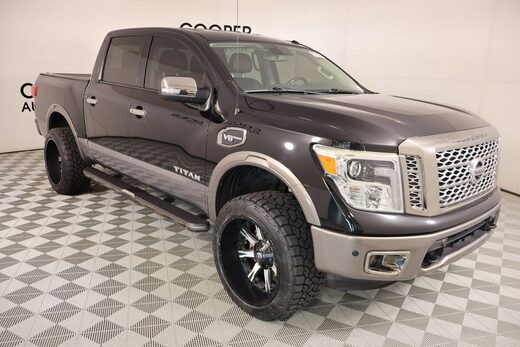 2017 Nissan Titan