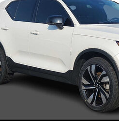 2024 Volvo XC40