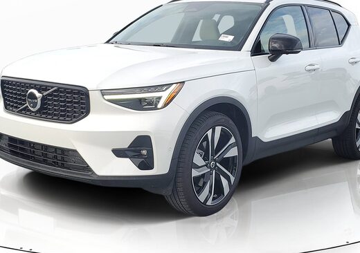 2026 Volvo XC40