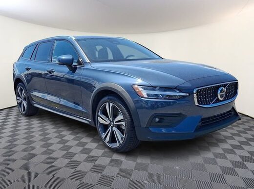 2025 Volvo V60 Cross Country