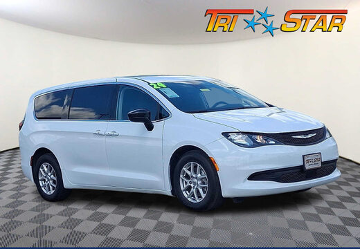 2024 Chrysler Voyager