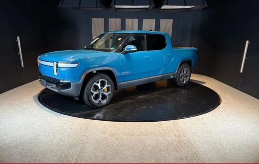 2022 Rivian R1T