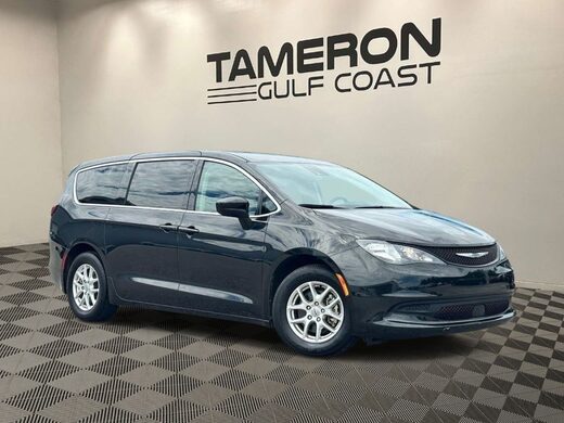 2023 Chrysler Voyager