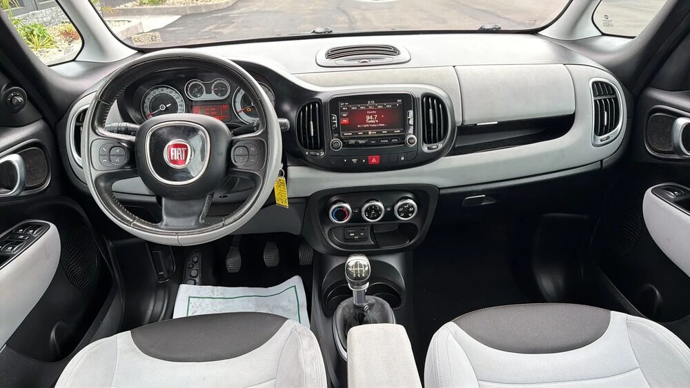 Photo 10