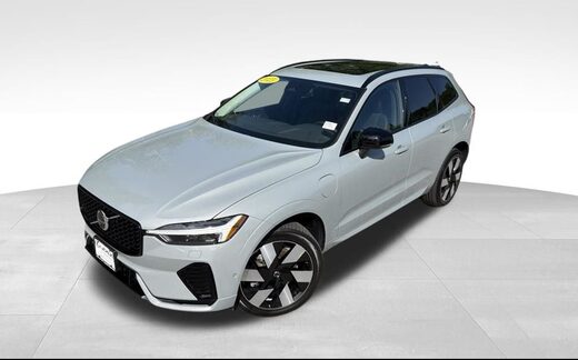 2025 Volvo XC60 Plug-In Hybrid