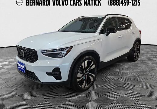 2024 Volvo XC40