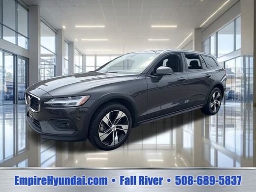 2025 Volvo V60 Cross Country