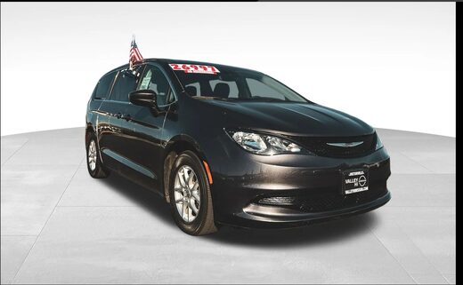 2023 Chrysler Voyager