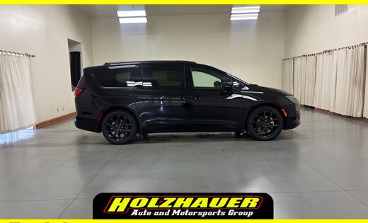 2027 Chrysler Pacifica