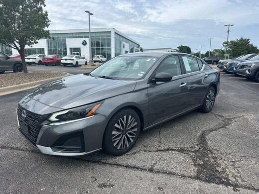 2025 Nissan Altima