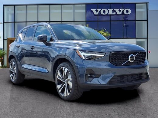 2026 Volvo XC40