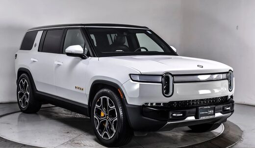 2024 Rivian R1S