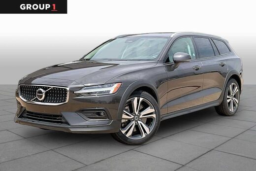 2025 Volvo V60 Cross Country