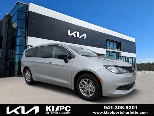 2024 Chrysler Voyager