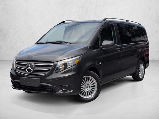 2023 Mercedes-Benz Metris Passenger Van