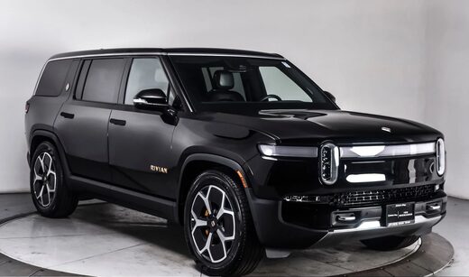 2024 Rivian R1S