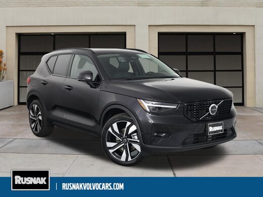 2026 Volvo XC40
