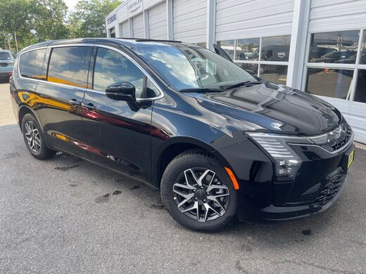 2027 Chrysler Pacifica