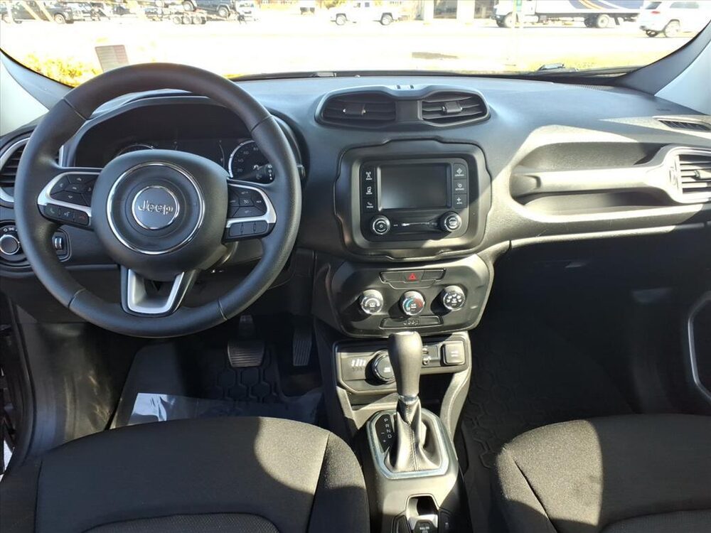 Photo 10