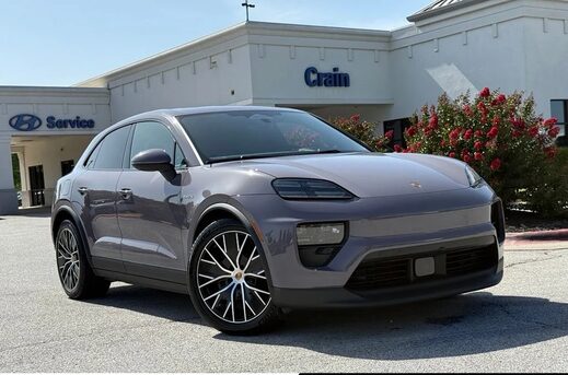 2025 Porsche Macan