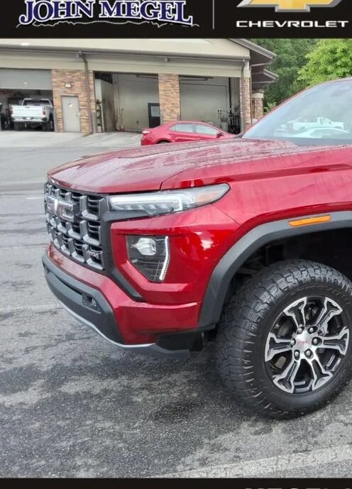 2024 GMC Canyon