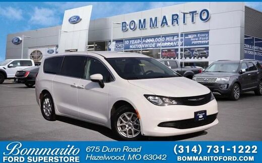 2023 Chrysler Voyager