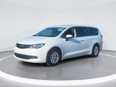 2023 Chrysler Voyager