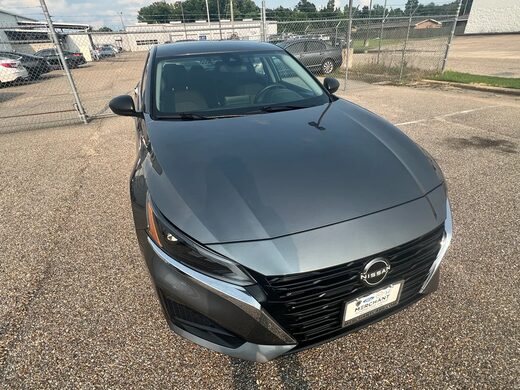 2025 Nissan Altima