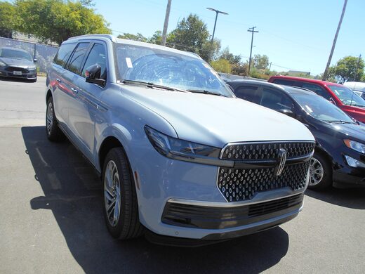 2025 Lincoln Navigator L