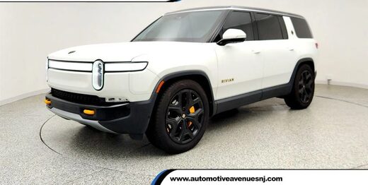 2024 Rivian R1S