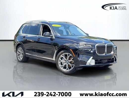 2023 BMW X7