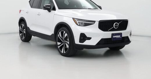 2025 Volvo XC40