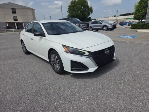 2025 Nissan Altima