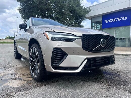 2026 Volvo XC60 Plug-In Hybrid