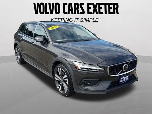 2025 Volvo V60 Cross Country