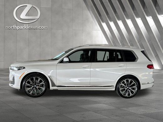 2021 BMW X7