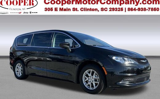 2023 Chrysler Voyager