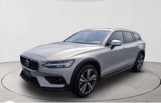 2025 Volvo V60 Cross Country