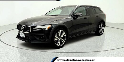 2025 Volvo V60 Cross Country