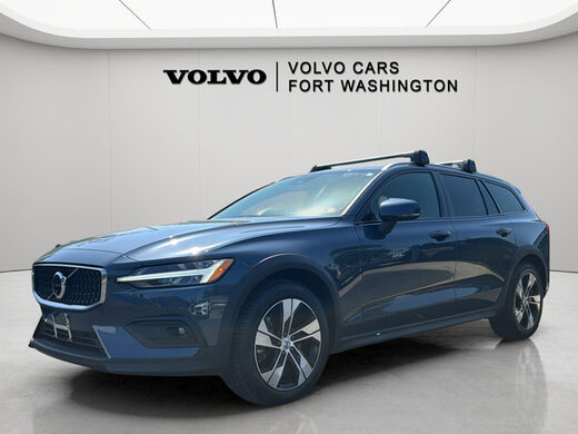 2025 Volvo V60 Cross Country