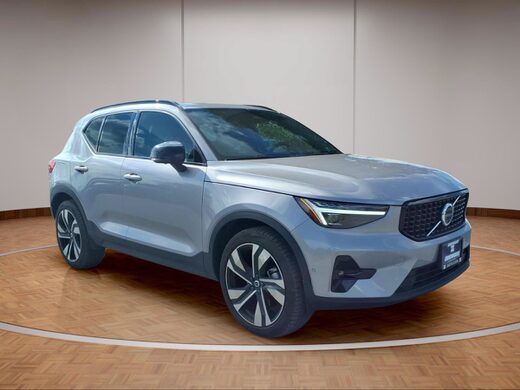 2026 Volvo XC40