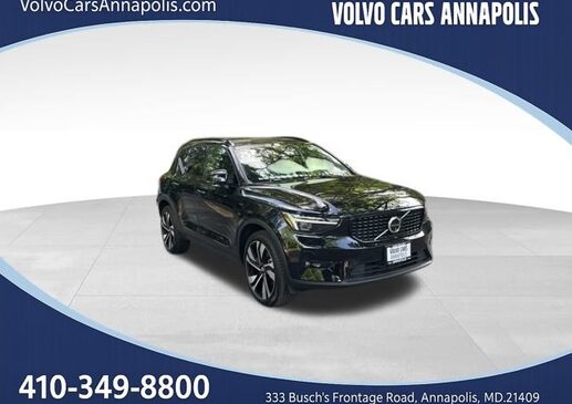 2025 Volvo XC40