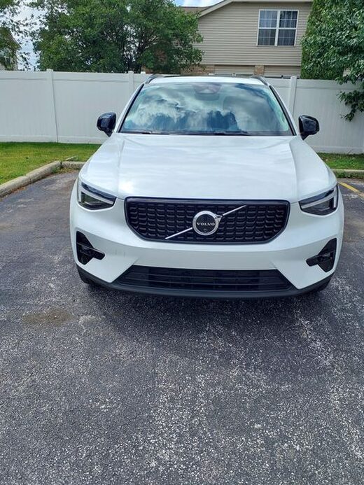 2026 Volvo XC40