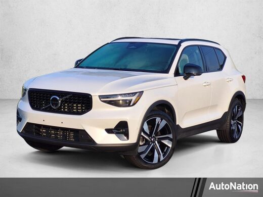 2026 Volvo XC40