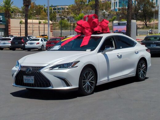 2025 Lexus ES