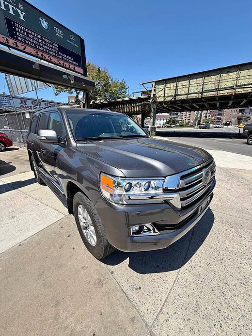 2018 Toyota Land Cruiser